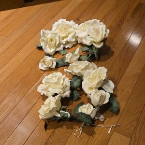 Elegant Cream Rose Garland